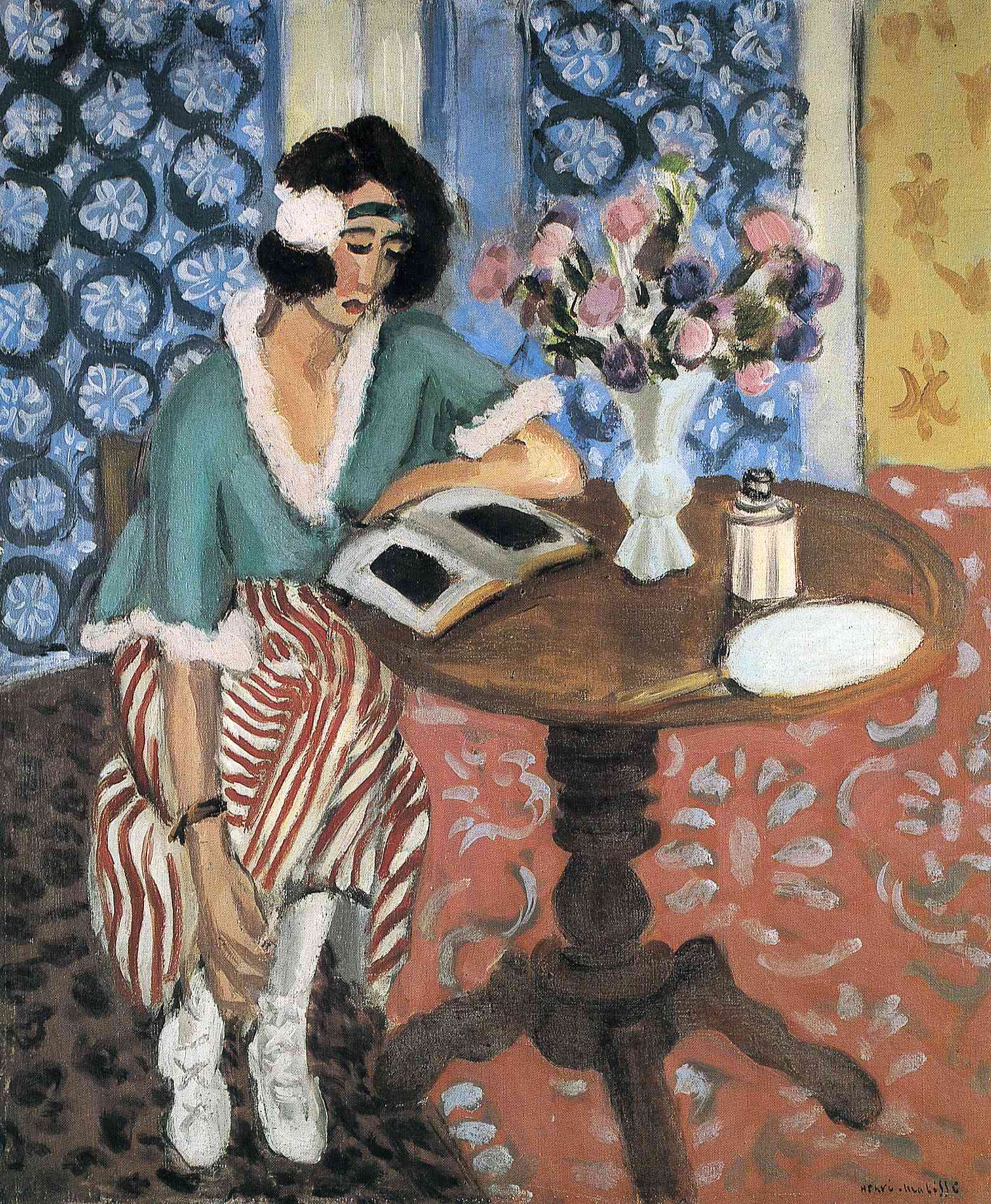Woman Reading (1921).
